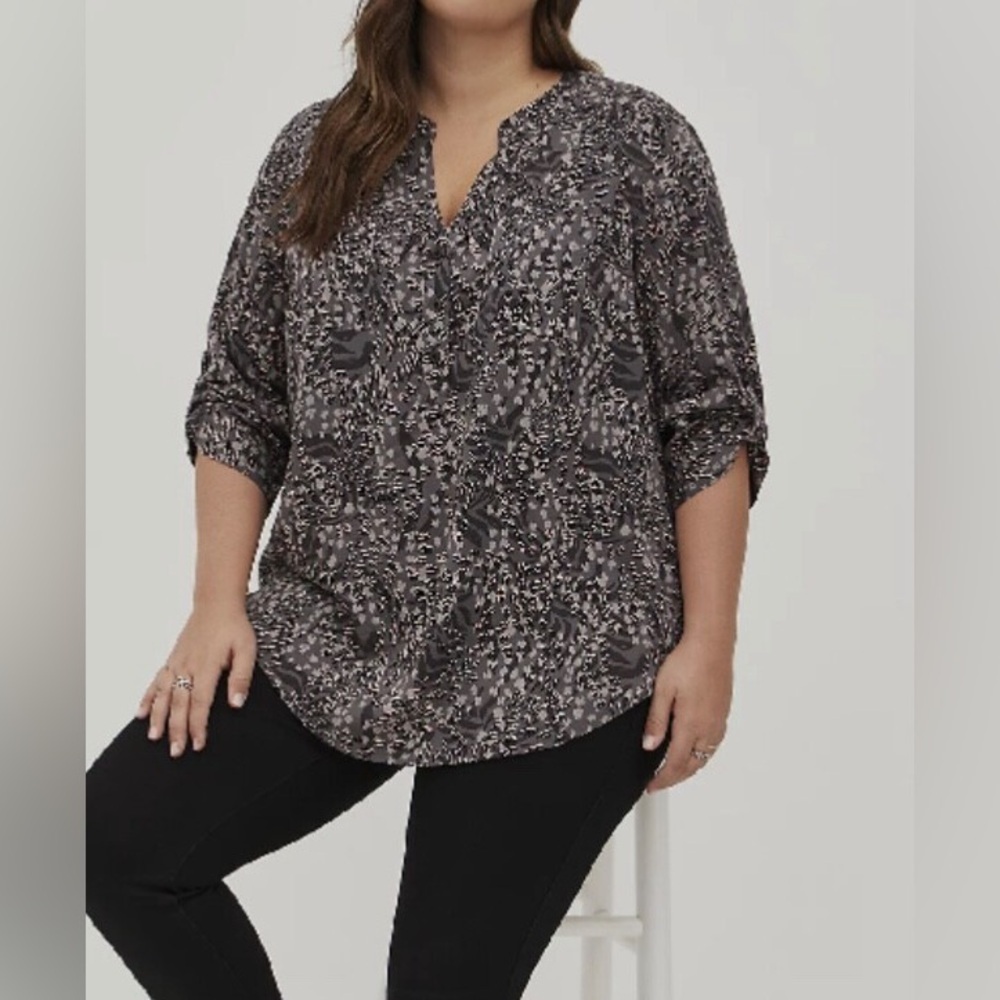 TORRID Harper Leo-Zebra Mix Grey Black Pink size 2